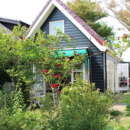 Zomerhuisje Op 펜션 *