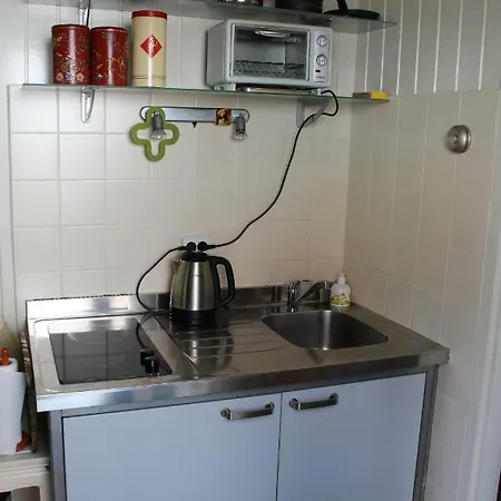 Zomerhuisje Op * 赫伊斯代嫩